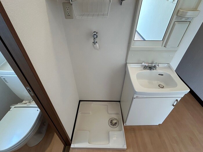 物件内観写真19　(洗濯機置場)