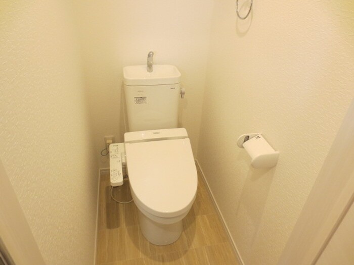 物件内観写真12　(トイレ)