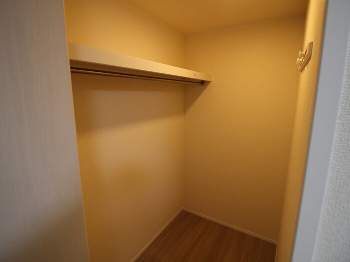 物件内観写真9　(収納)