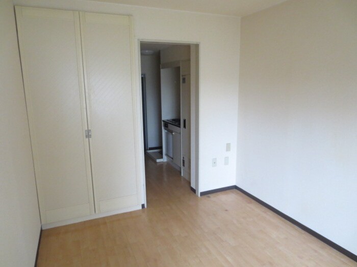 物件内観写真9　(居室)