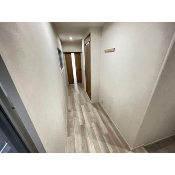 物件内観写真15　(廊下)