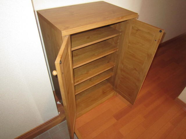 物件内観写真10　(靴箱)