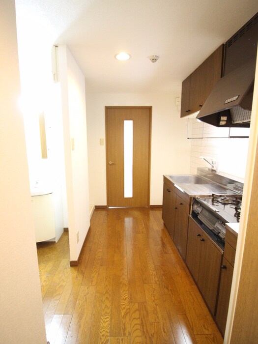 物件内観写真18　(廊下)