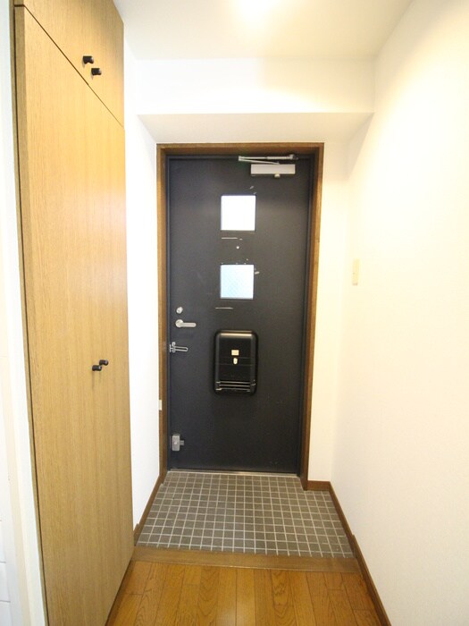 物件内観写真19　(玄関)