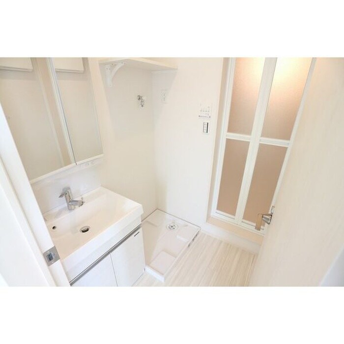 物件内観写真6　(洗面)