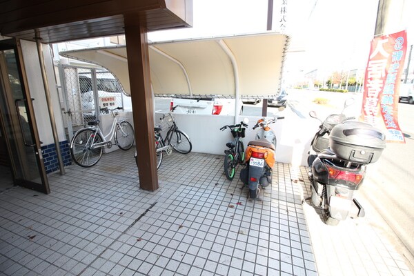 駐輪場