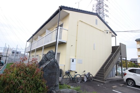 ハイツサンクリスタル外観写真