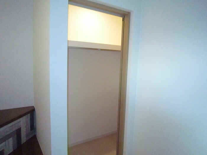 物件内観写真11　(収納)