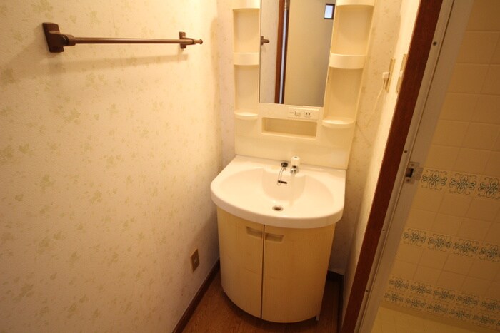 物件内観写真11　(洗面)