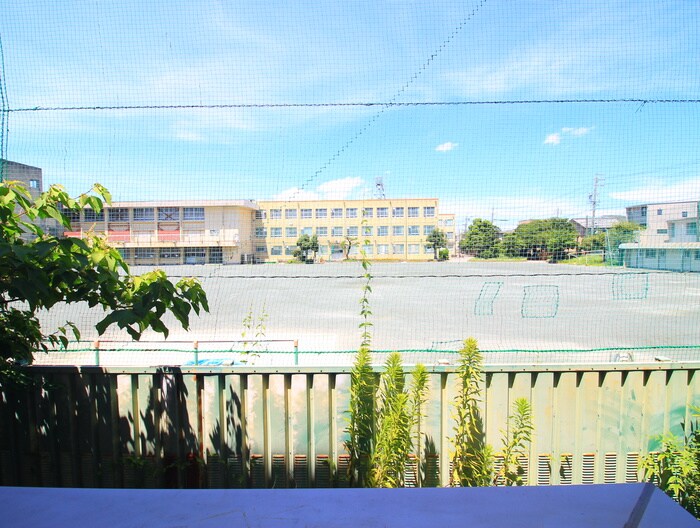 物件内観写真19　(室内からの展望)