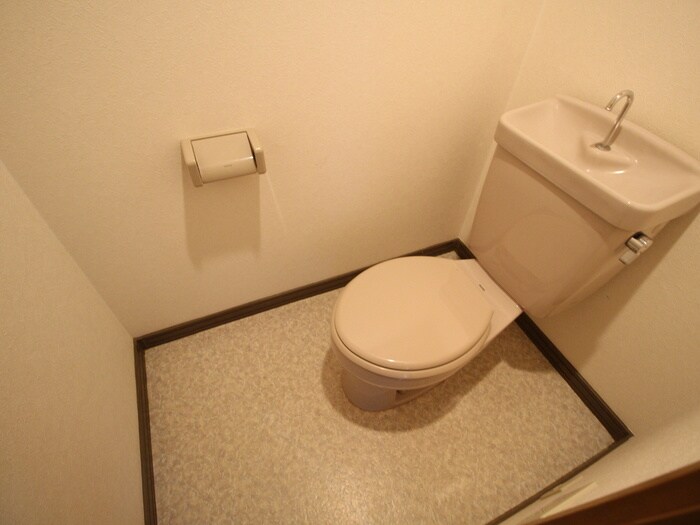物件内観写真10　(トイレ)
