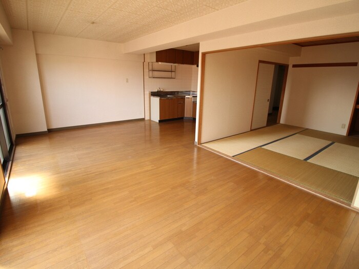 物件内観写真18　(居室)