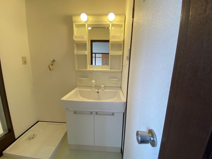 物件内観写真11　(洗面)