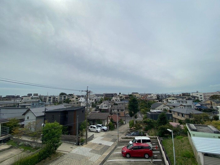 物件内観写真15　(室内からの展望)