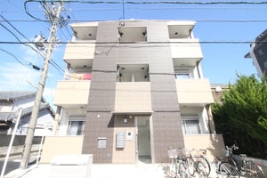 ファミリエNagoya外観写真
