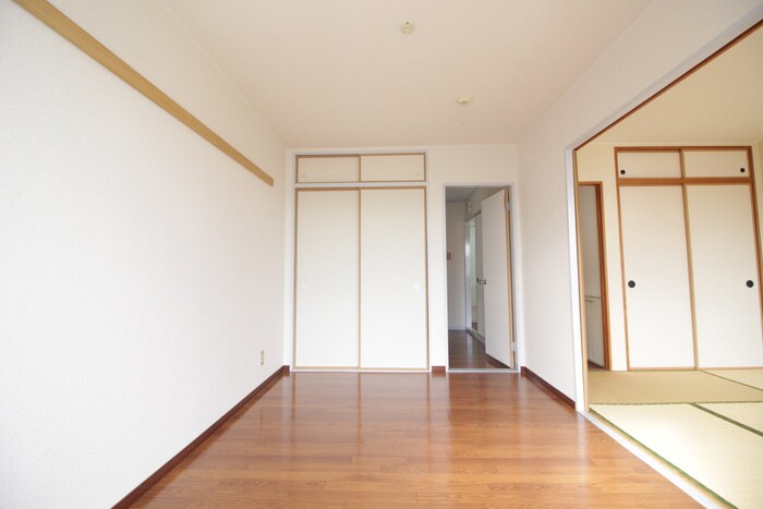 物件内観写真9　(居室)