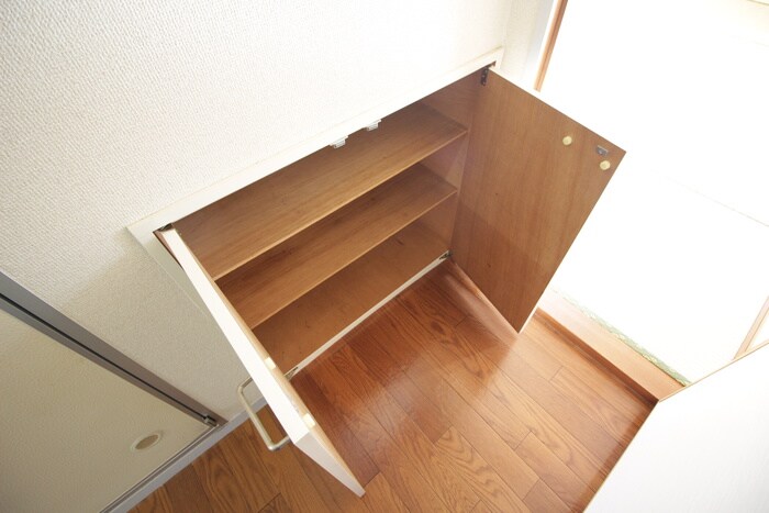 物件内観写真16　(靴箱)