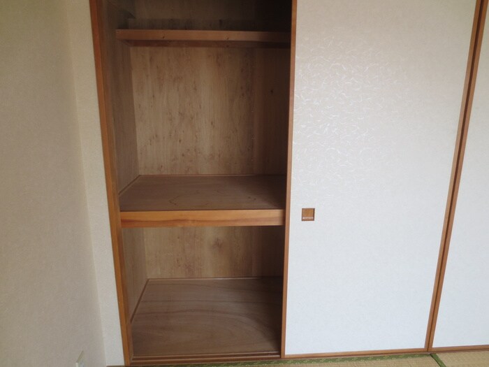 物件内観写真12　(収納)