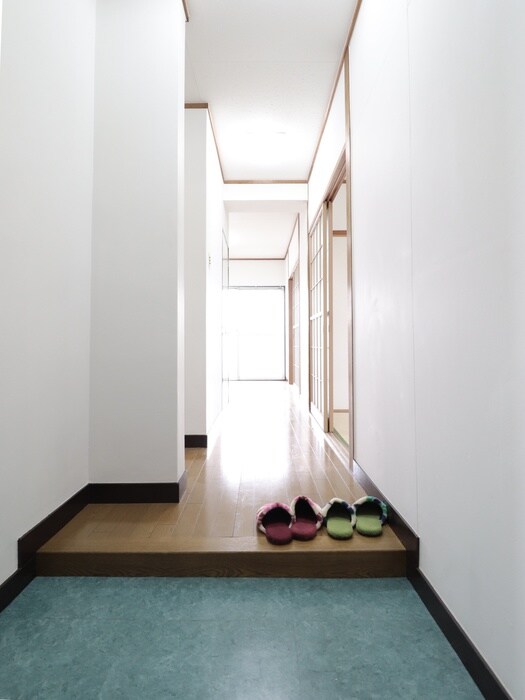 物件内観写真7　(玄関)