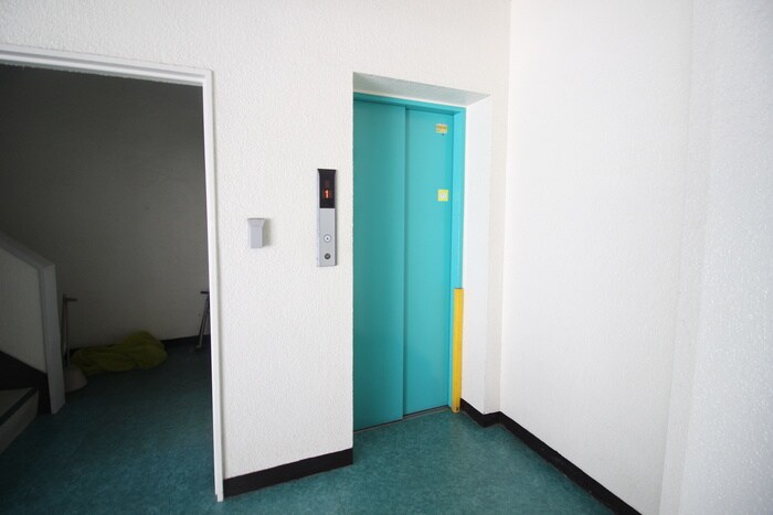 物件外観写真6　(建物設備)