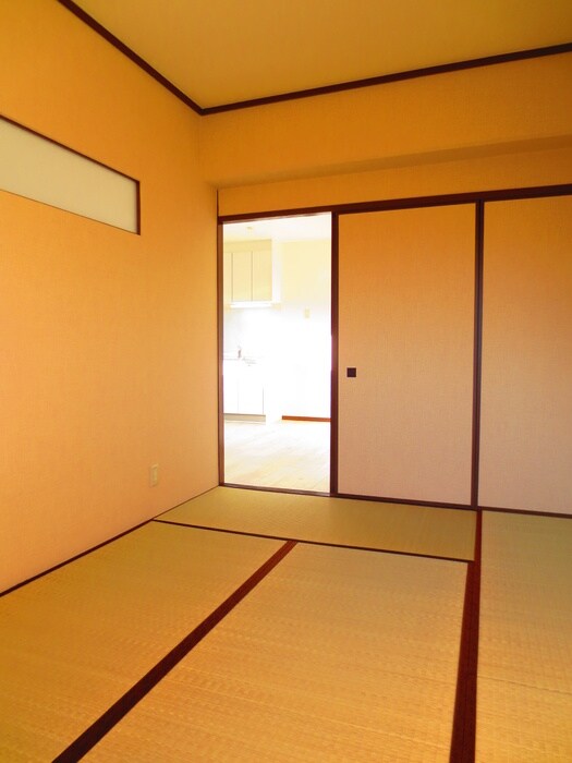 物件内観写真8　(居室)