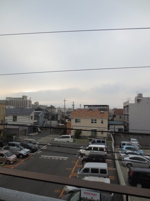 物件内観写真20　(室内からの展望)