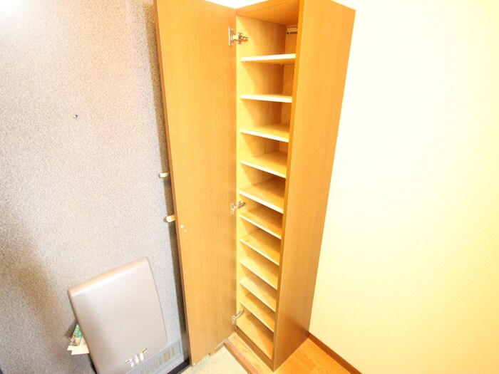 物件内観写真19　(靴箱)