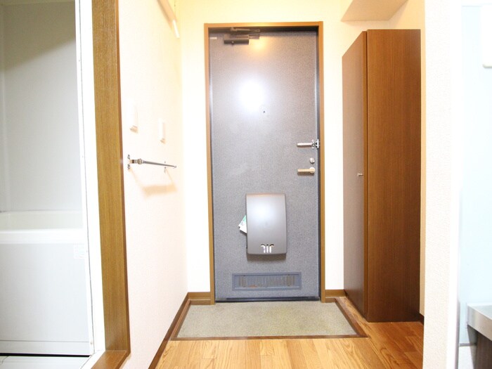 物件内観写真20　(玄関)