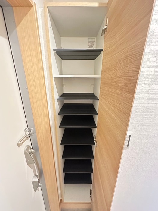 物件内観写真13　(靴箱)