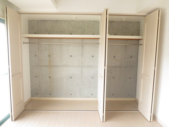 物件内観写真16　(収納)