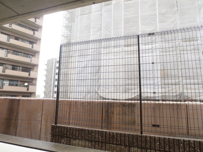 物件内観写真17　(室内からの展望)