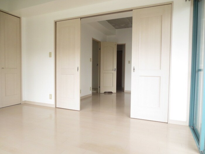 物件内観写真21　(居室)