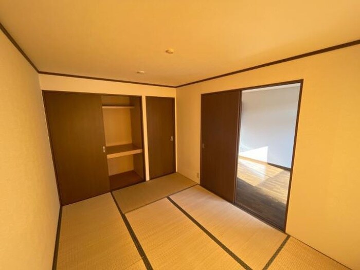 物件内観写真10　(居室)