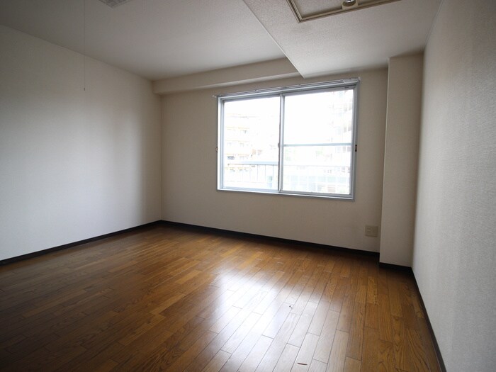 物件内観写真18　(居室)