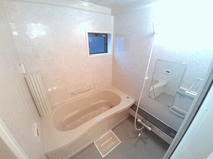 物件内観写真7　(洗濯機置場)