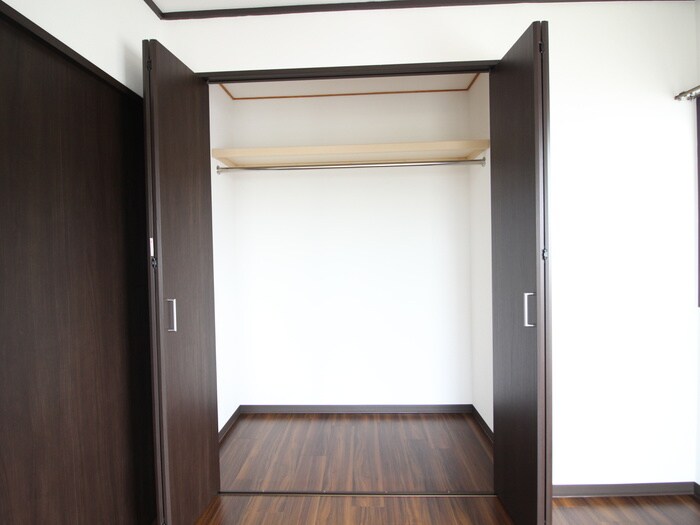 物件内観写真16　(収納)