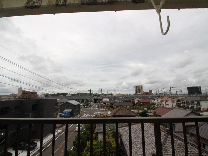 物件内観写真22　(室内からの展望)