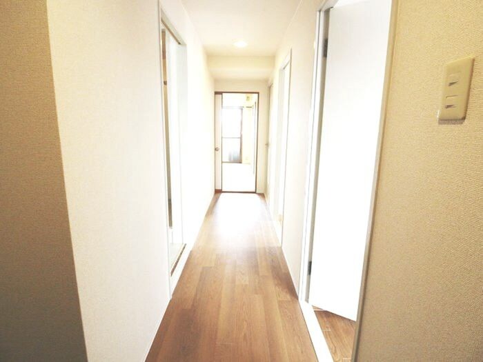 物件内観写真17　(廊下)