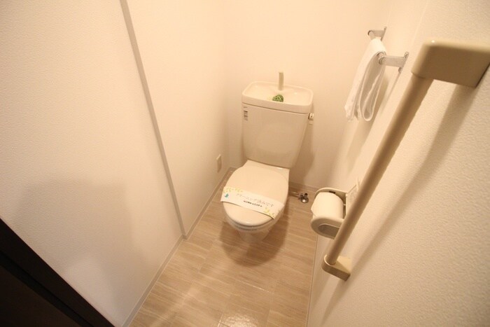 物件内観写真12　(トイレ)