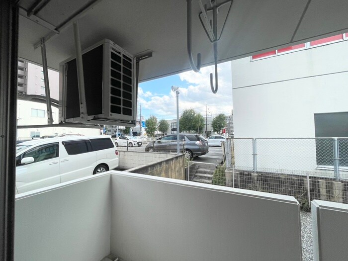 物件内観写真18　(室内からの展望)