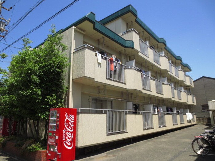 物件外観写真6　(駐輪場)