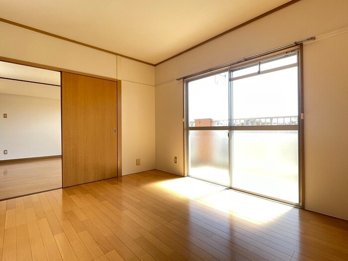 物件内観写真7　(居室)