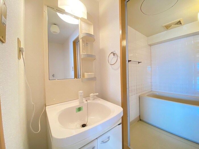 物件内観写真10　(洗面)