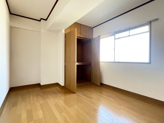 物件内観写真18　(居室)