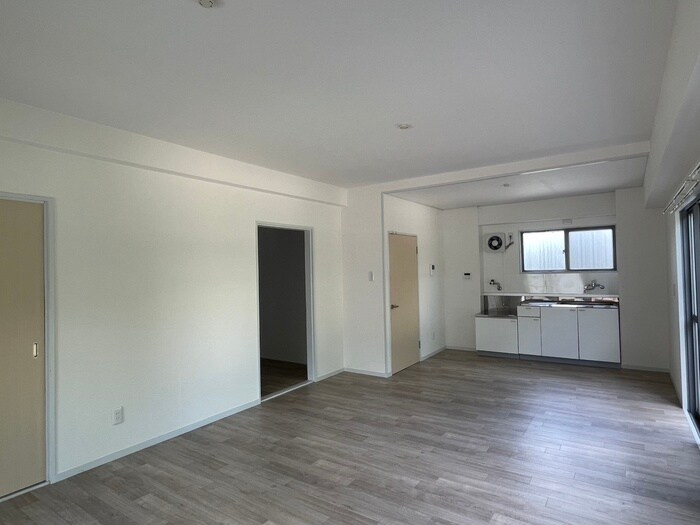 物件内観写真8　(居室)