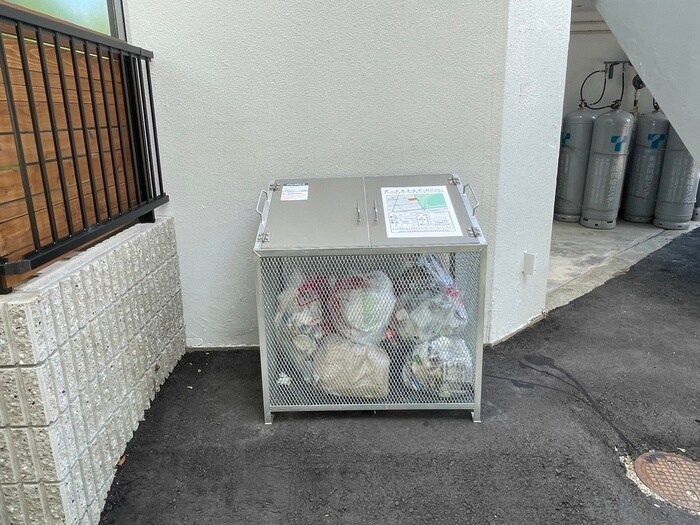 物件外観写真4　(建物設備)