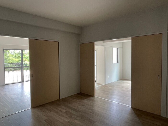 物件内観写真10　(居室)