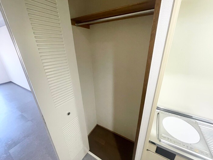 物件内観写真11　(収納)