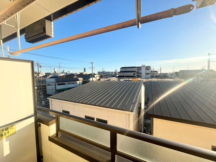 物件内観写真17　(室内からの展望)