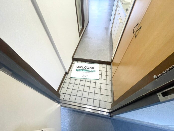 物件内観写真21　(玄関)